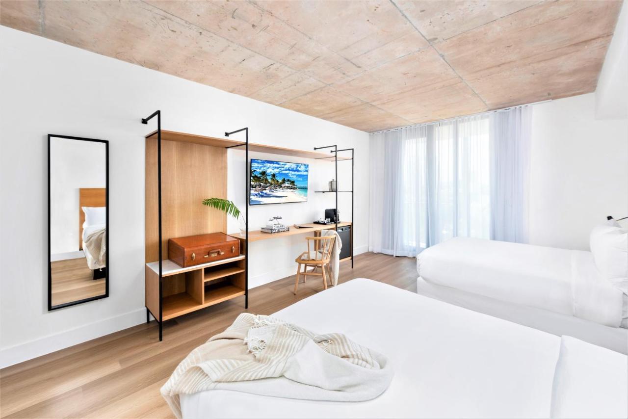 Upsun Hotel & Social Club Miami Beach Bagian luar foto
