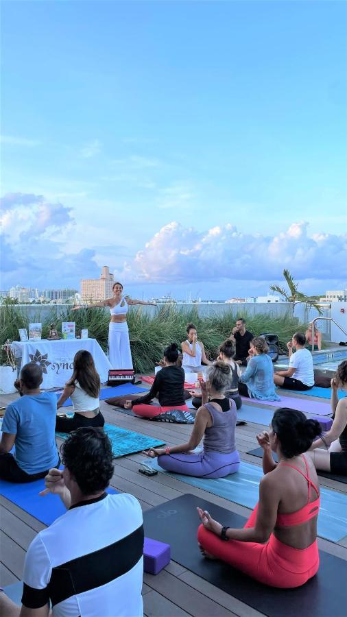 Upsun Hotel & Social Club Miami Beach Bagian luar foto