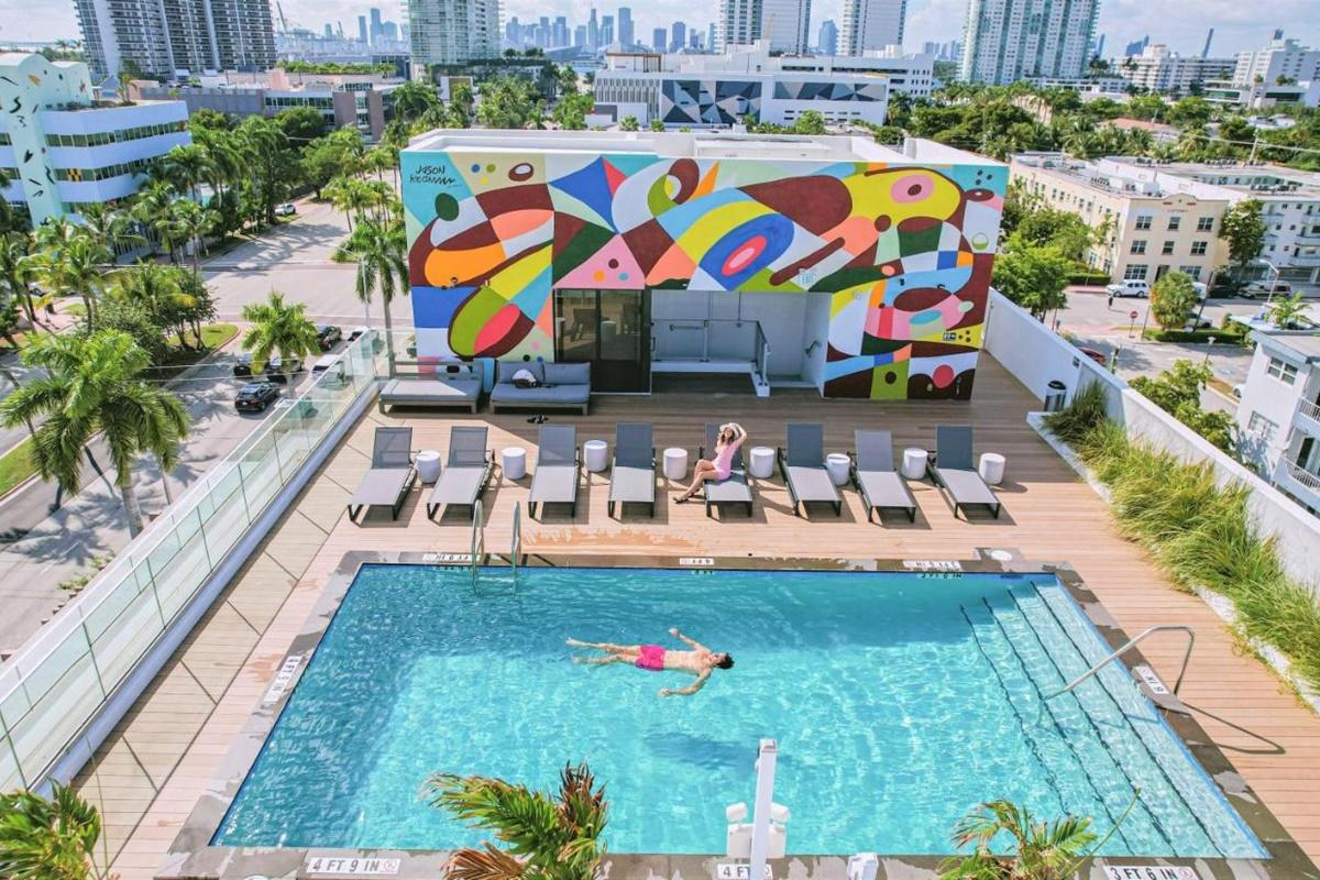 Upsun Hotel & Social Club Miami Beach Bagian luar foto