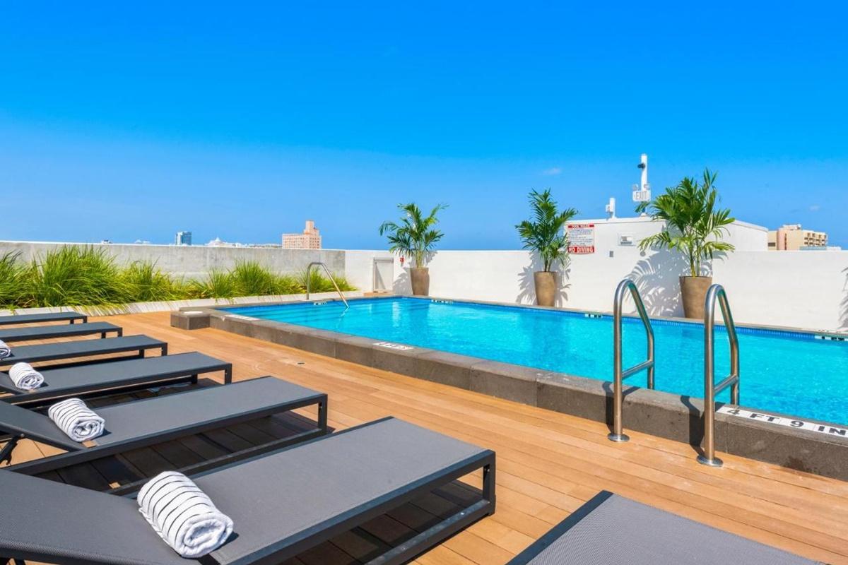 Upsun Hotel & Social Club Miami Beach Bagian luar foto