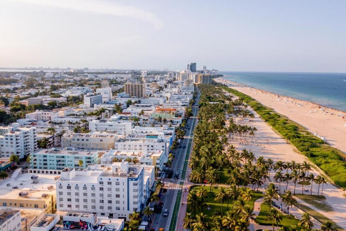 Upsun Hotel & Social Club Miami Beach Bagian luar foto